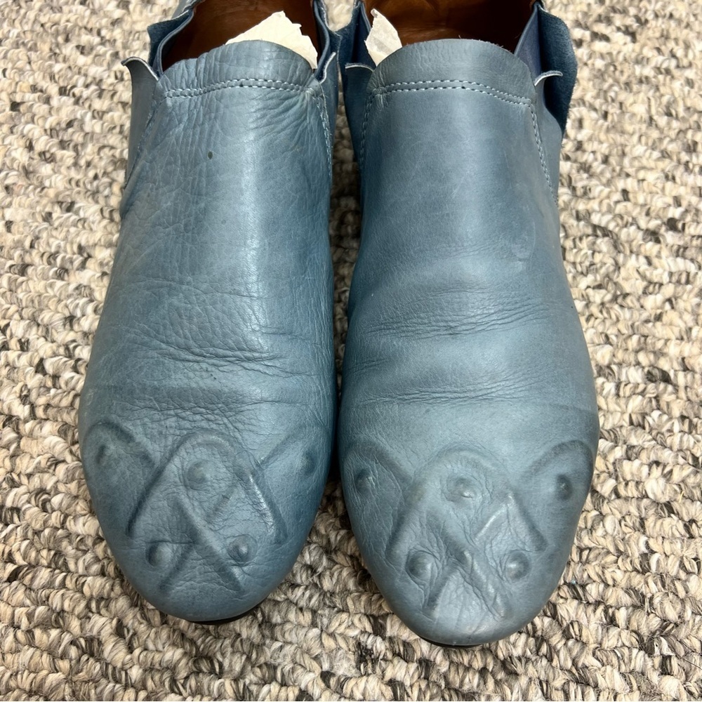Bueno Turkey soft blue leather molded detail slip on shoes slides EU 40 US 9-9.5 - Picture 5 of 13